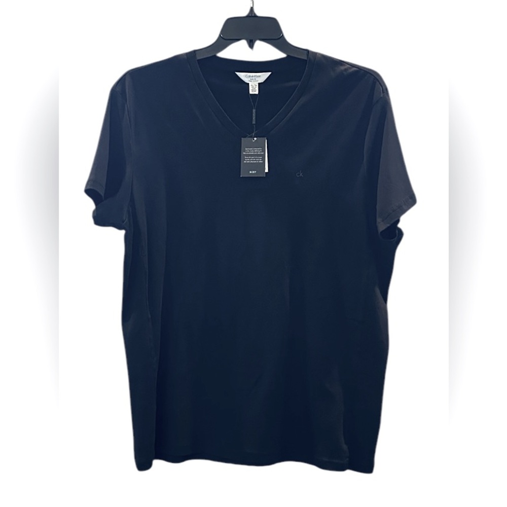 NWT - Calvin Klein Body Fit V-Neck T-Shirt